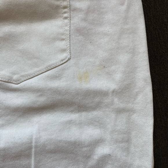 Love & Legend - White Jean Shorts - Picture 7 of 9